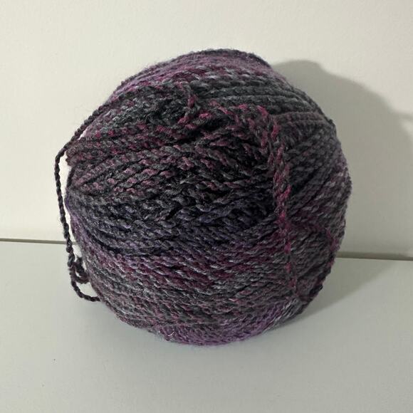 James C. Brett Yarn Marble Chunky 100% Acrylic 200 gr MC57 Red Purple - Picture 6 of 10